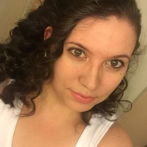 Meet your Posher, Elizabeth